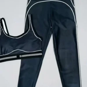 Slim Fit Workout Outfit with Stretch